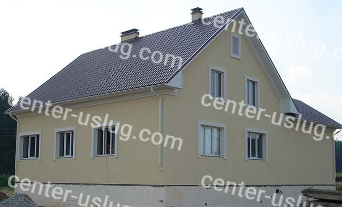 Мокрый фасад загородного дома