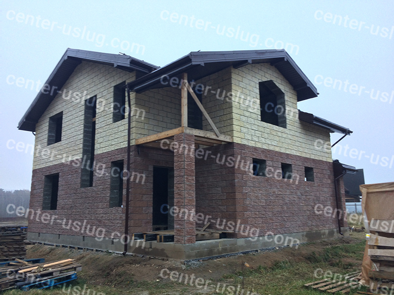 Монтаж кровли из металлочерепицы в строящемся доме